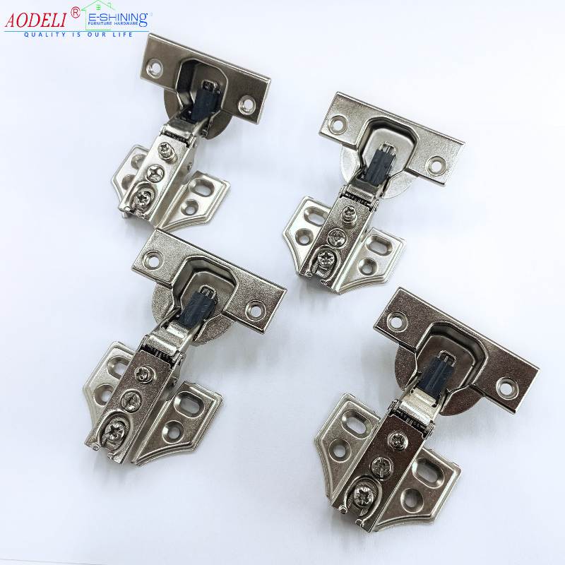 110 Degree Soft Close Short Arm Hinges